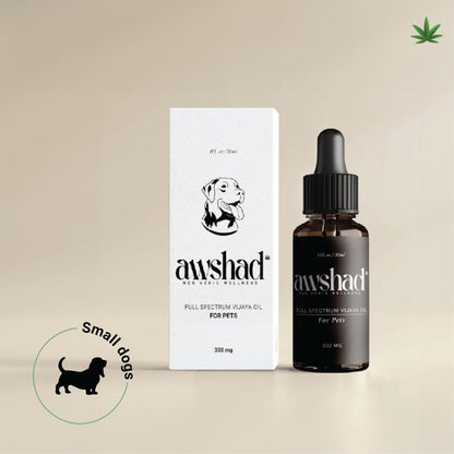 Full spectrum Vjaya oil for pets packaging with a dropper bottle next to its box, indicated for small dogs.Full spectrum Vjaya oil for pets packaging with a dropper bottle next to its box, indicated for small dogs.